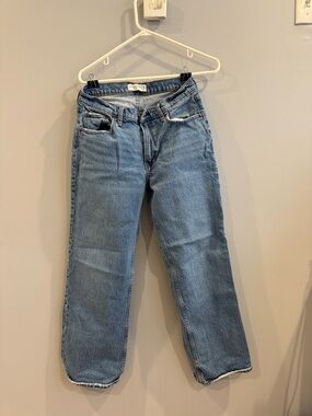 Abercrombie & Fitch Women's The Baggy Low Rise Jean 27 Short